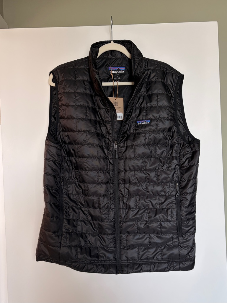 Patagonia Black Nano Putt Vest (Men’s L)